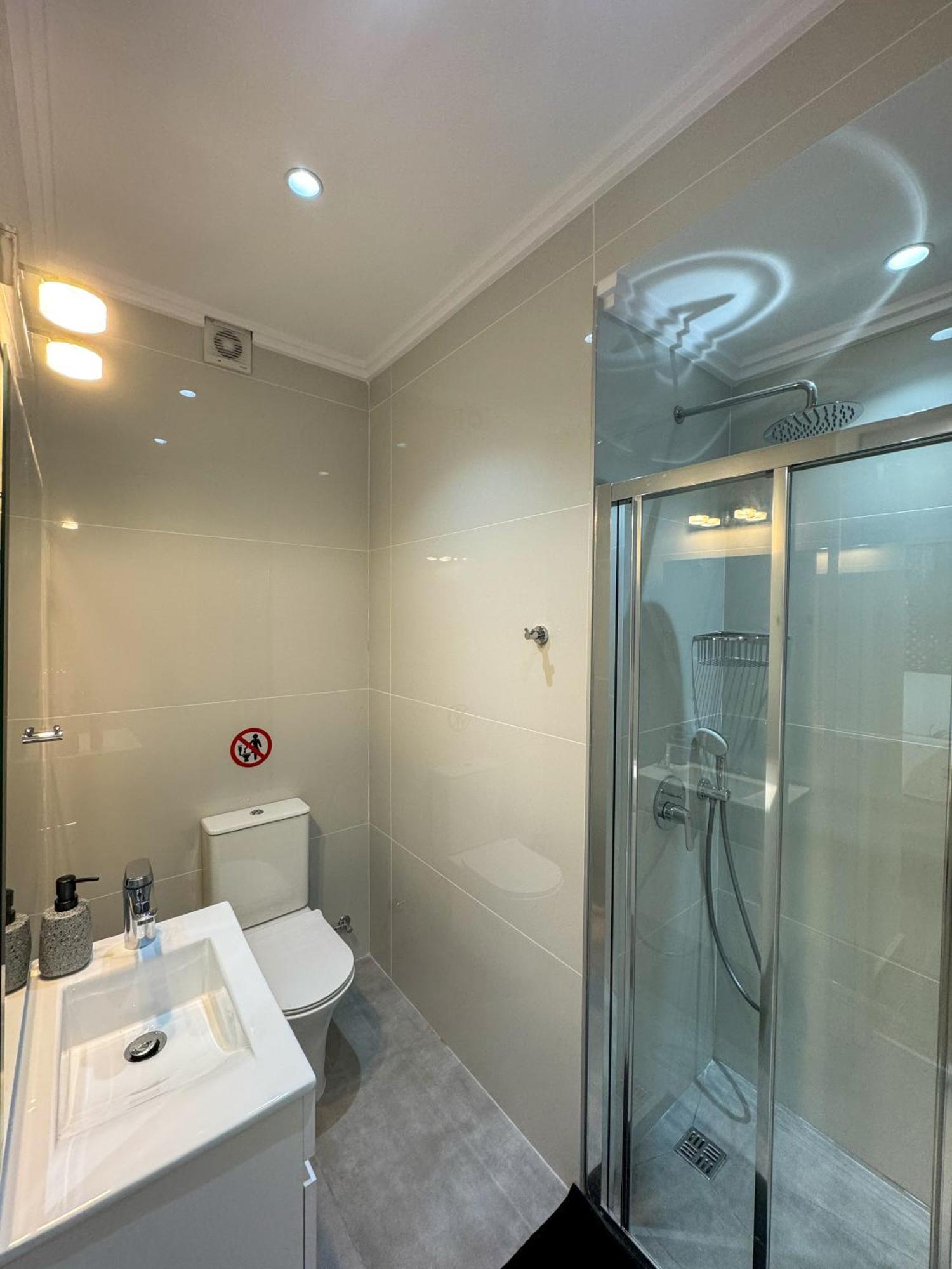 Modern 2br With Pool, Veranda & Garden In Paphos