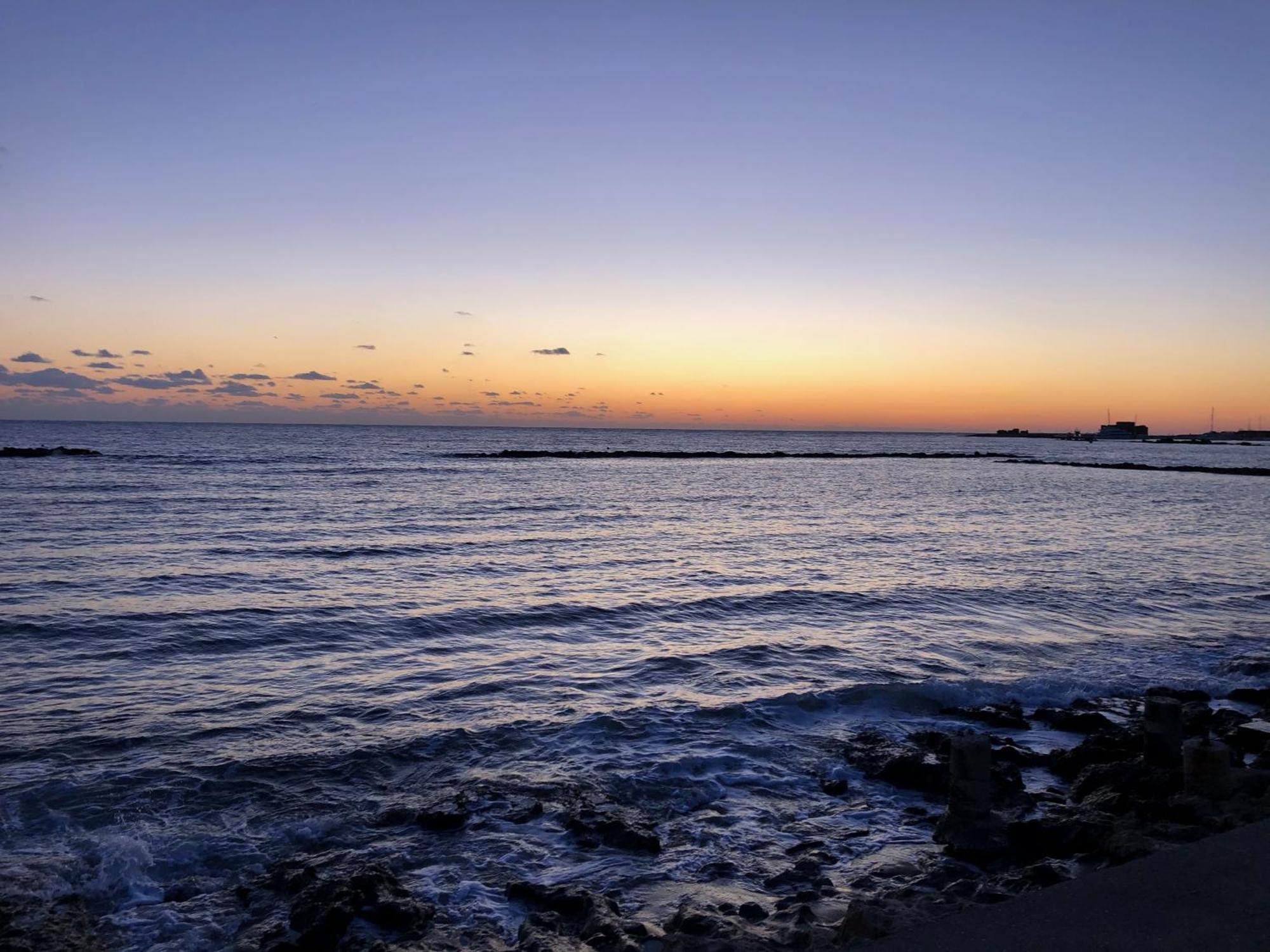 Apartment Modern 2br With Pool, Veranda & Garden In Paphos